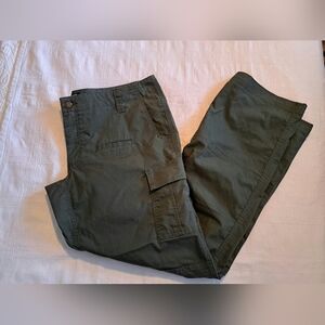 LAPG Women's size 18 stretch ops tactical pants, dark green, EUC